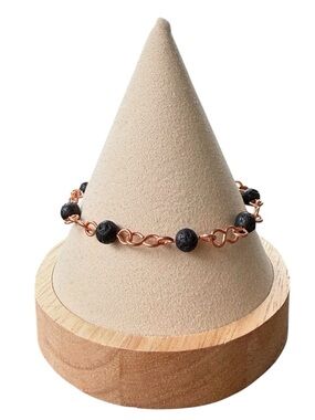 Copper Wire Figure 8 Chain Link Bracelet with Black Lava Beads Size 7 (7.75”)